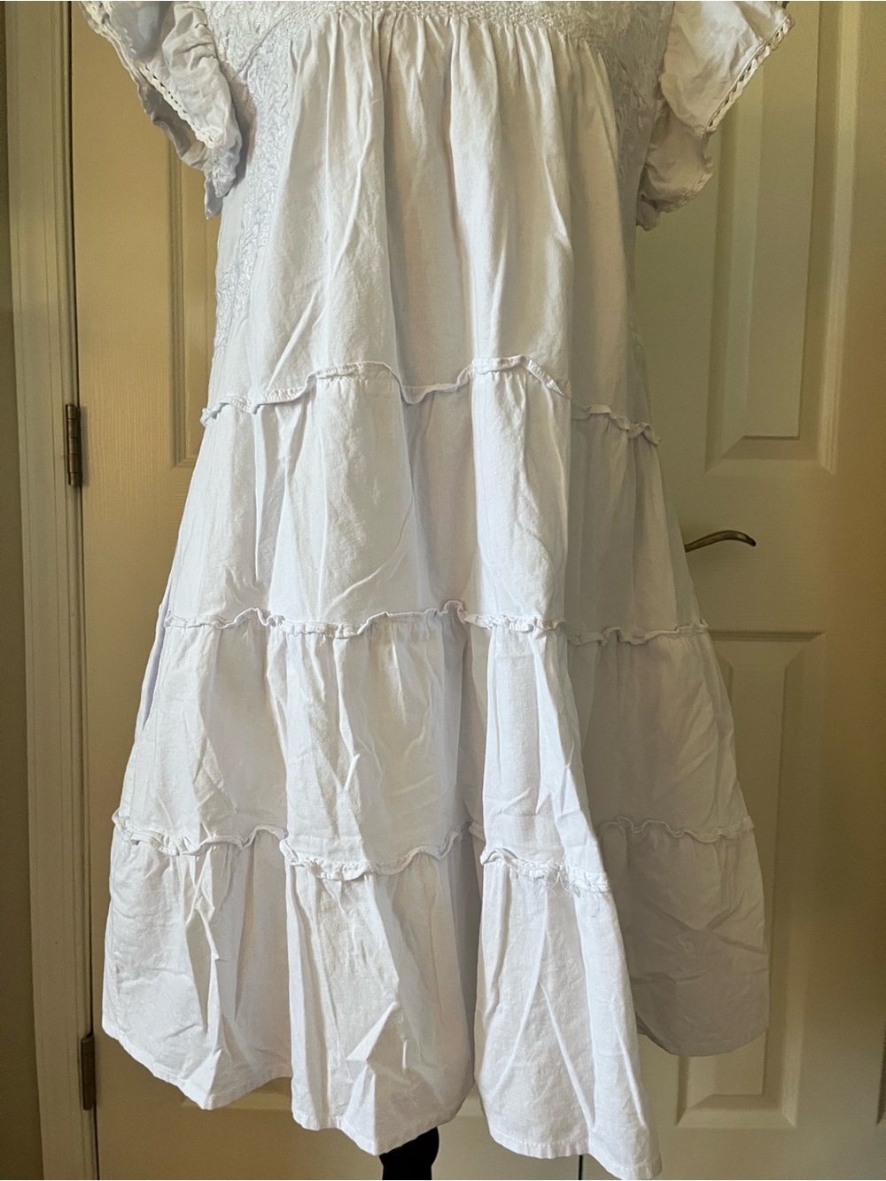 J.Marie White Embroidered Tiered Cotton Dress | Sz S EUC - Picture 4 of 10